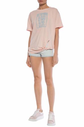 ‘embrace’ t-shirt with decorative tie fastening, zdjęcie 2 ‘embrace’ t-shirt with decorative tie fastening od AllSaints